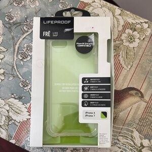 LifeProof FRE Clear iPhone 8/7 Case